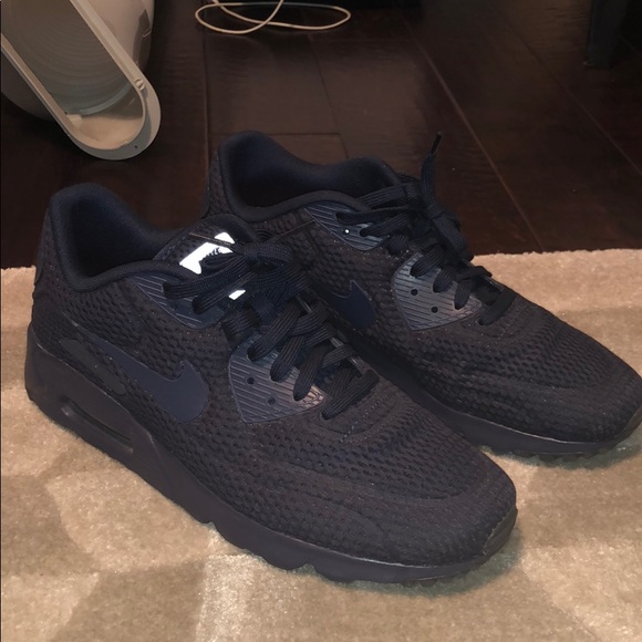 mens navy blue air max